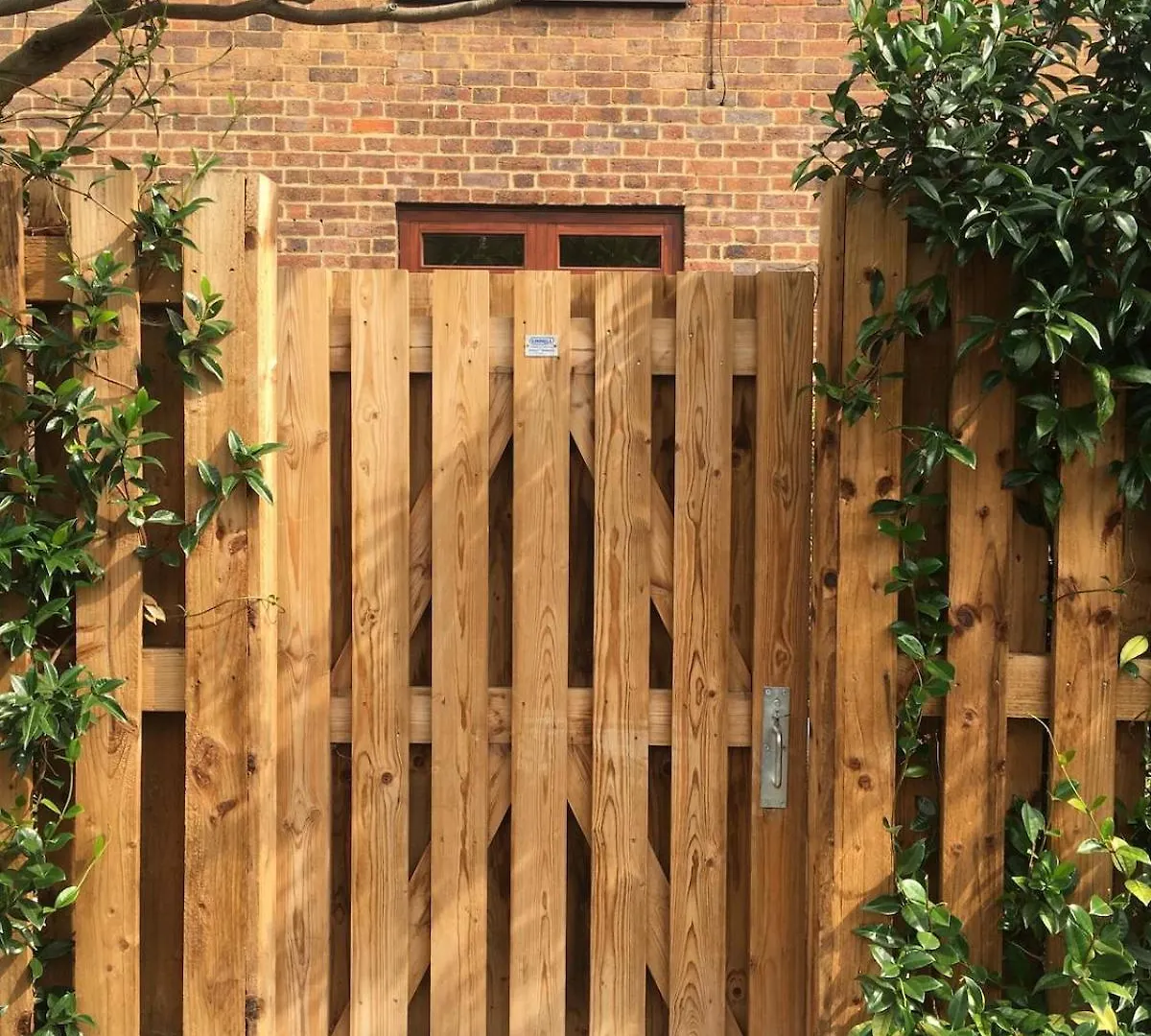 Spacious Stylish Family Flat Victoria Park With A Very Friendly Cat London Großbritannien