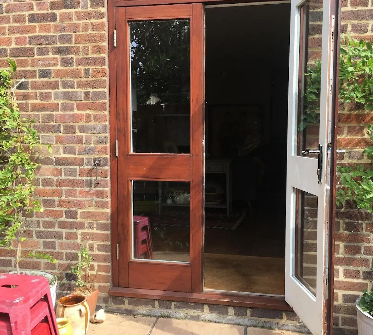 Spacious Stylish Family Flat Victoria Park With A Very Friendly Cat London 0*,  Großbritannien